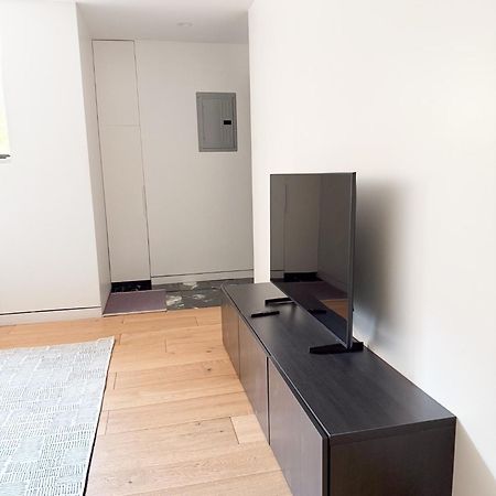 New Cozy Modern Minimalist Stay In Brooklyn At Rem-Casa New York Bagian luar foto