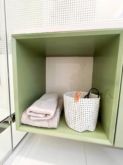 New Cozy Modern Minimalist Stay In Brooklyn At Rem-Casa New York Bagian luar foto