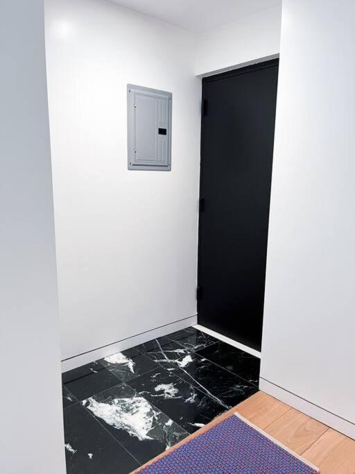 New Cozy Modern Minimalist Stay In Brooklyn At Rem-Casa New York Bagian luar foto